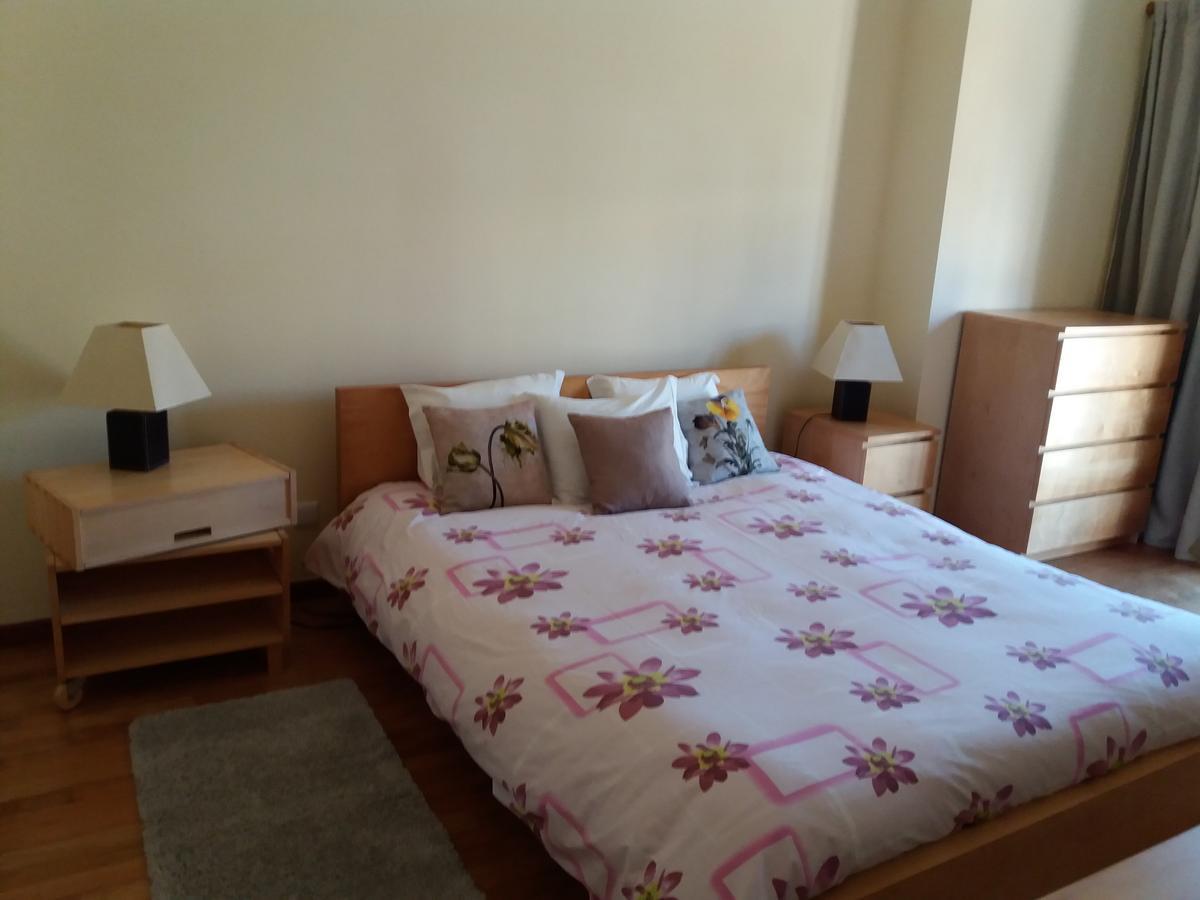 Apartamento Praia Синтра Екстериор снимка