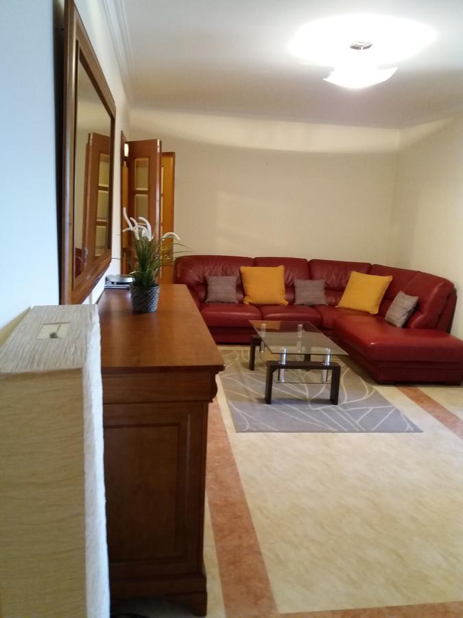 Apartamento Praia Синтра Екстериор снимка